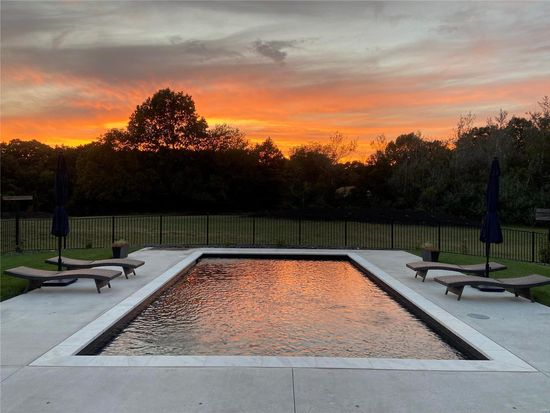 25 Watusi Way, Defiance, MO 63341