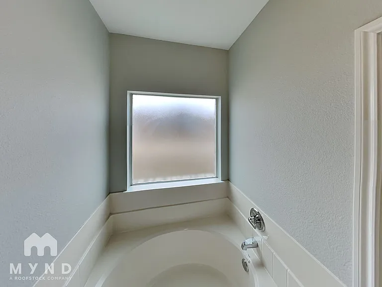 307 Susan Way — Photo 22