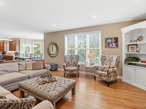 5th image of 1324 Wexford Ln