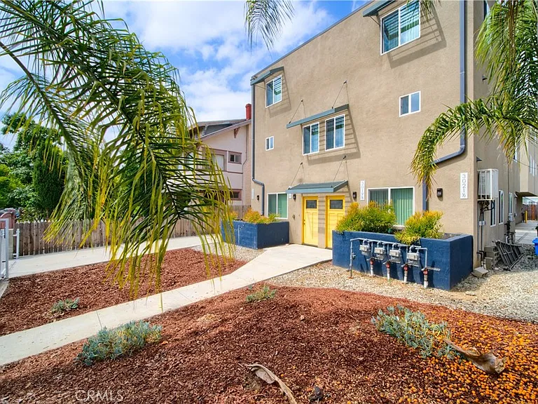 3019 S Raymond Ave #1/2 — Photo 13
