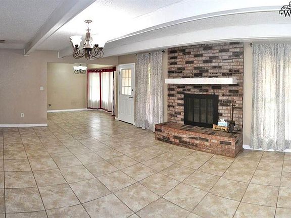 3rd image of 5520 Rhone Dr