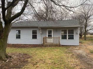 412 Sunset Dr, Le Roy, IL 61752