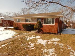 33563 Vista Way, Fraser, MI 48026