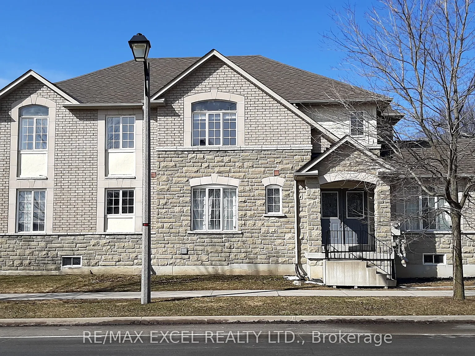 5 bed, $4,000 — Photo 1