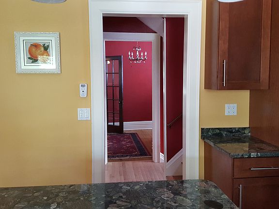 4th image of 77 Chatham Ave