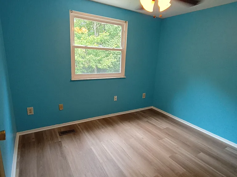 Fourth bedroom.