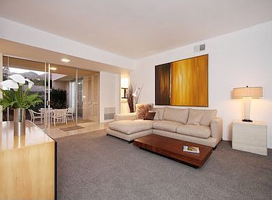 4th image of 4 Desert Lakes Dr