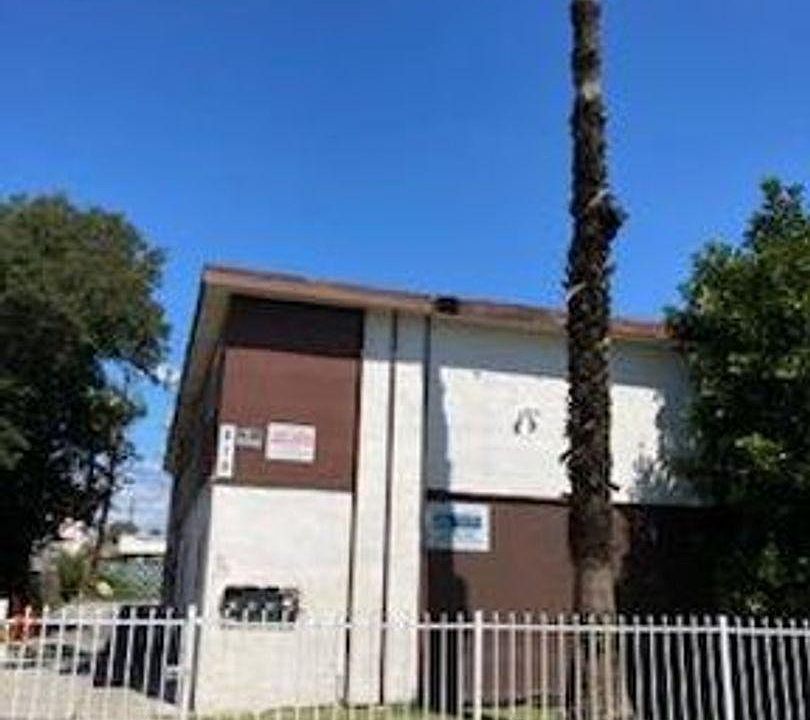 1st image of 815 E 87th Pl APT 4