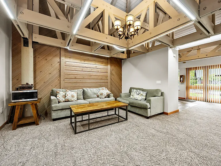 Westlakes Apartments — Photo 3