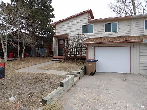 2nd image of 4320 Comanche Dr