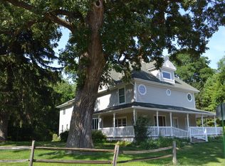 270 Country Commons Rd, Cary, IL 60013