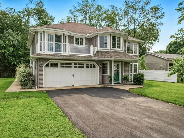 11504 N Shore Dr, Conneaut Lake, PA 16316