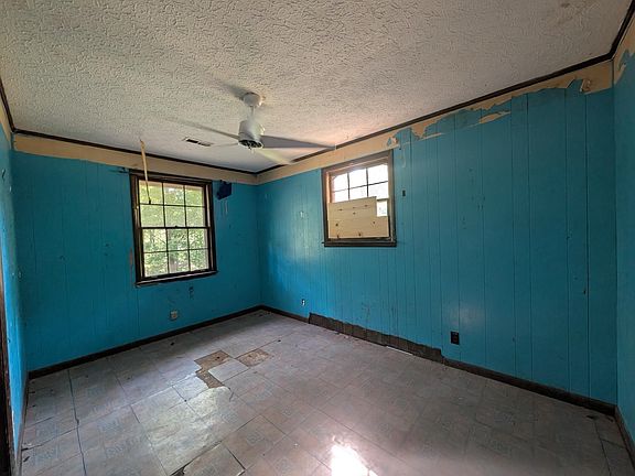 5th image of 6703 Oak Hill Rd