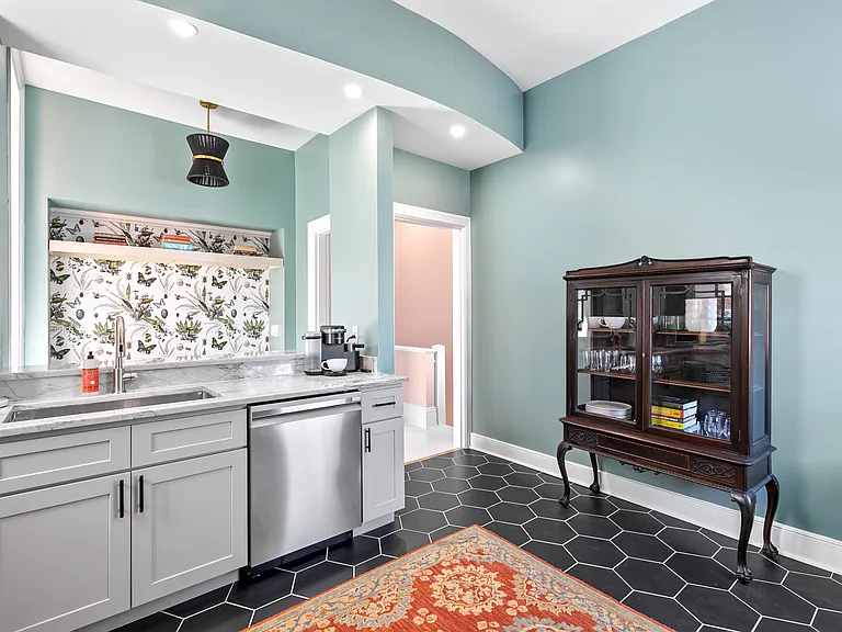 1634 W Grace St — Photo 34