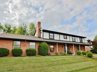 1101 Sir Lockesley Dr, Miamisburg, OH 45342