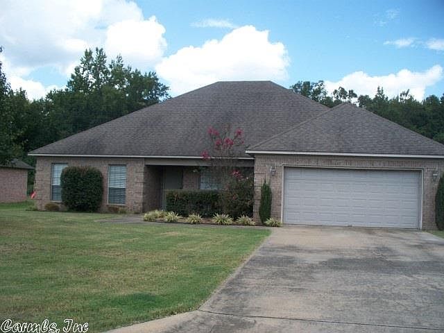 1st image of 924 Elkhorn Ct