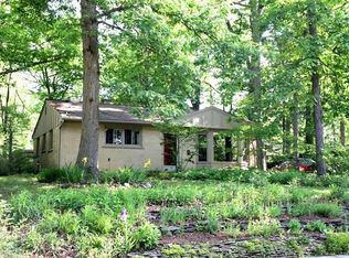 1840 Coronada Dr, Ann Arbor, MI 48103