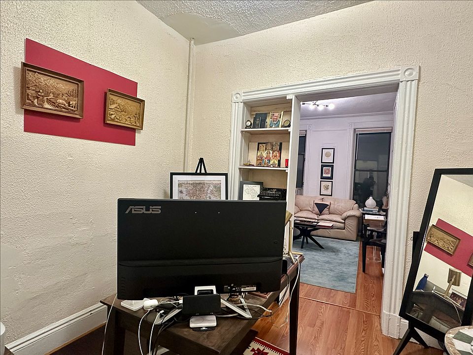 1st image of 390 Prospect Ave APT 4L