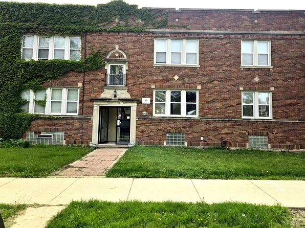 3005 N Kolmar Ave #1, Chicago, IL 60641