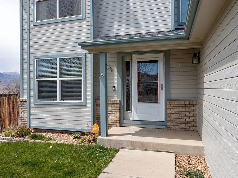 1130 Pond Side Dr — Photo 4
