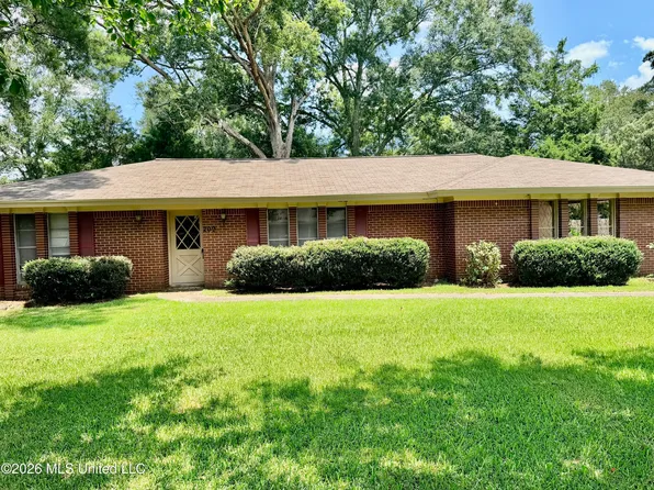 209 Swor St, Taylorsville, MS 39168