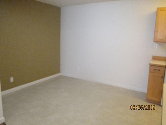 3rd image of 1102 2nd St W APT A-4