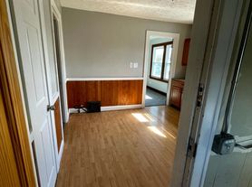 6711 Dartworth, Up Unit