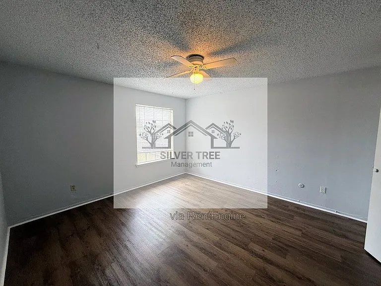 4820 Wellesley Ave #A — Photo 9