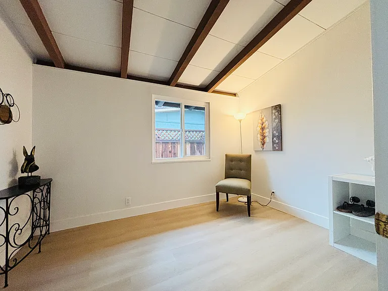 27736 Gainesville Ave — Photo 12