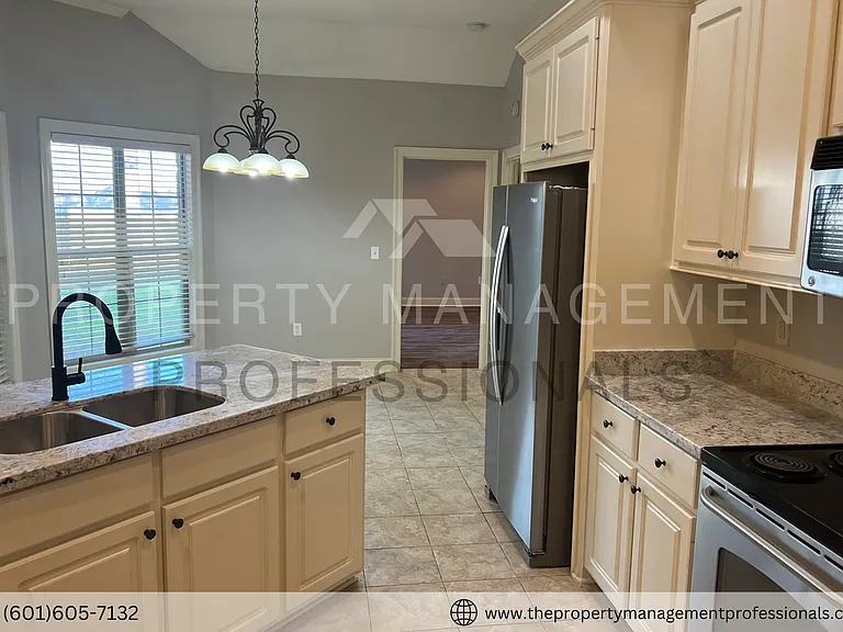116 Cedar Green Dr — Photo 17