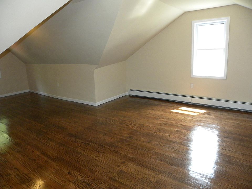 2nd image of 4428 Carpenter Ave