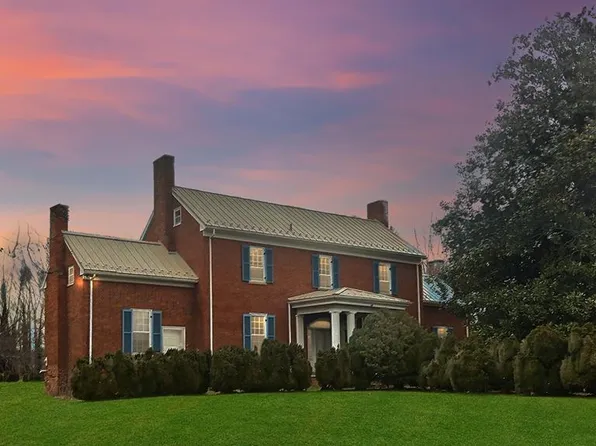 96 Riverside Dr, Bassett, VA 24055