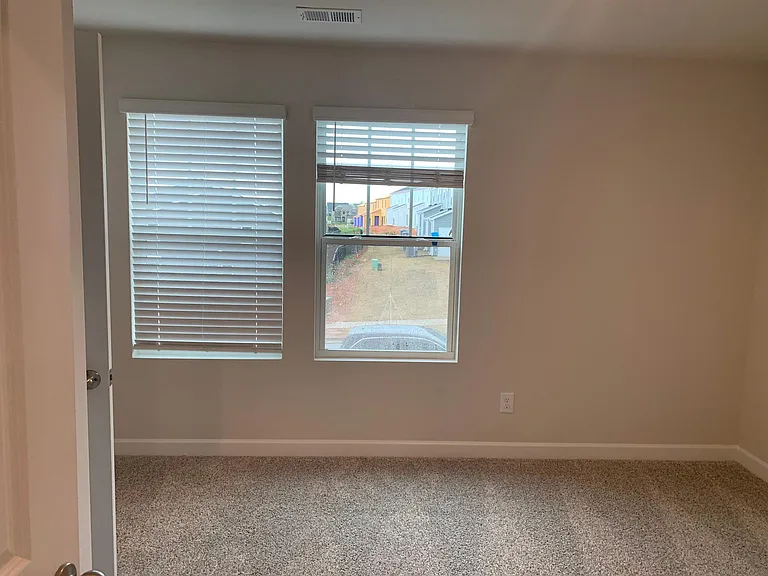 5270 Brailey Cir — Photo 33