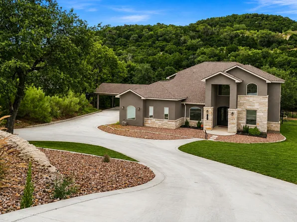 8511 Camp Verde Rio, San Antonio, TX 78255