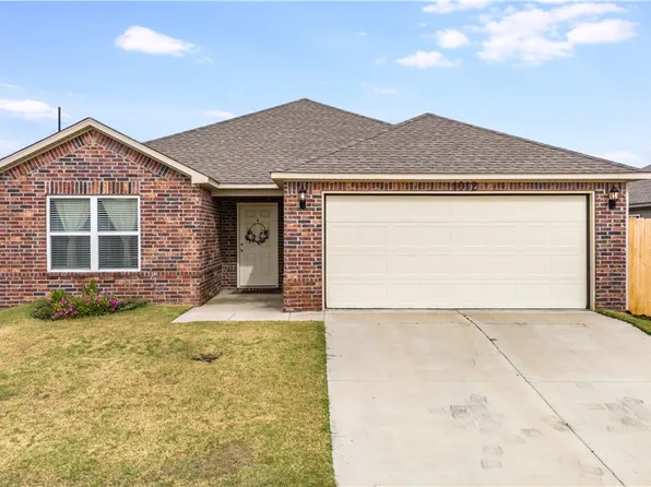 1012 E Bunting St, Fayetteville, AR 72701