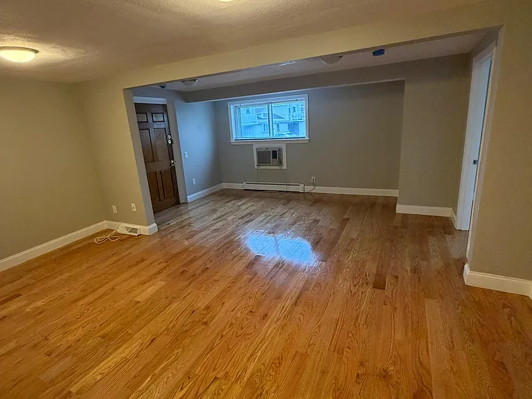 23 Roughan St #2 — Photo 6