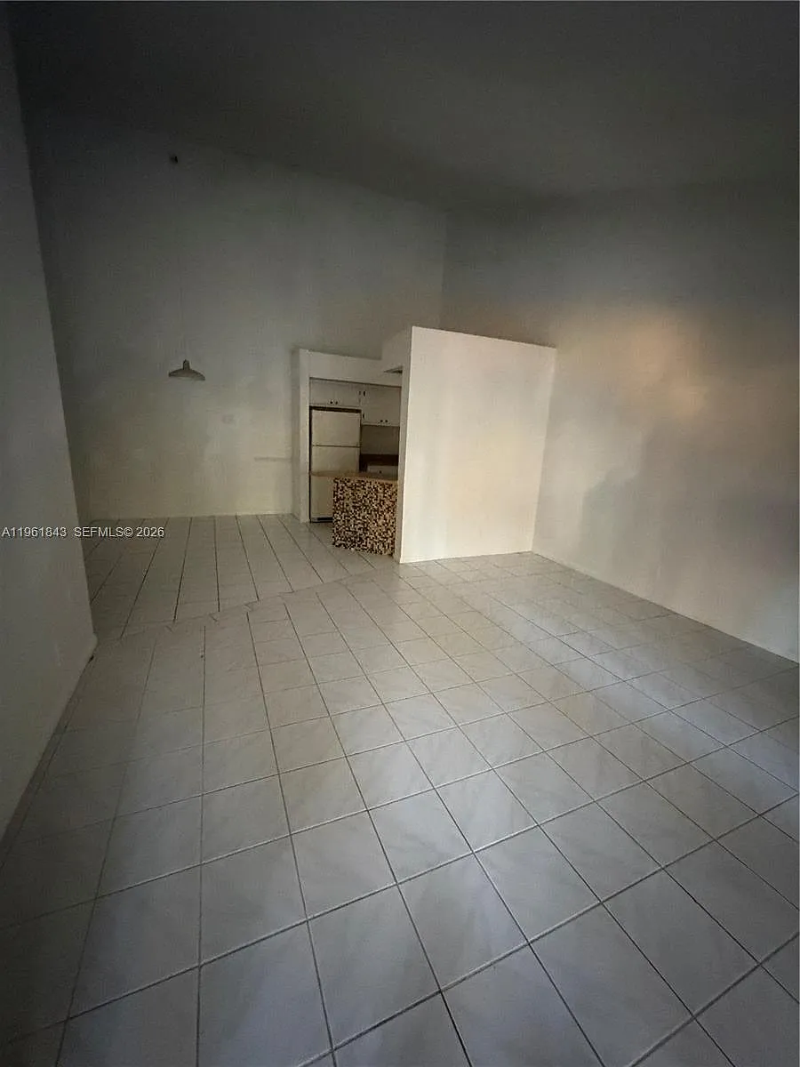Building Photo - 4191 S 57th Ave #H