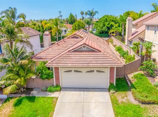 1945 Elm Ridge Dr, Vista, CA 92081