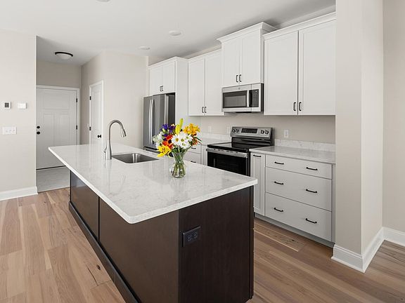 2nd image of 427 Old Farm Road