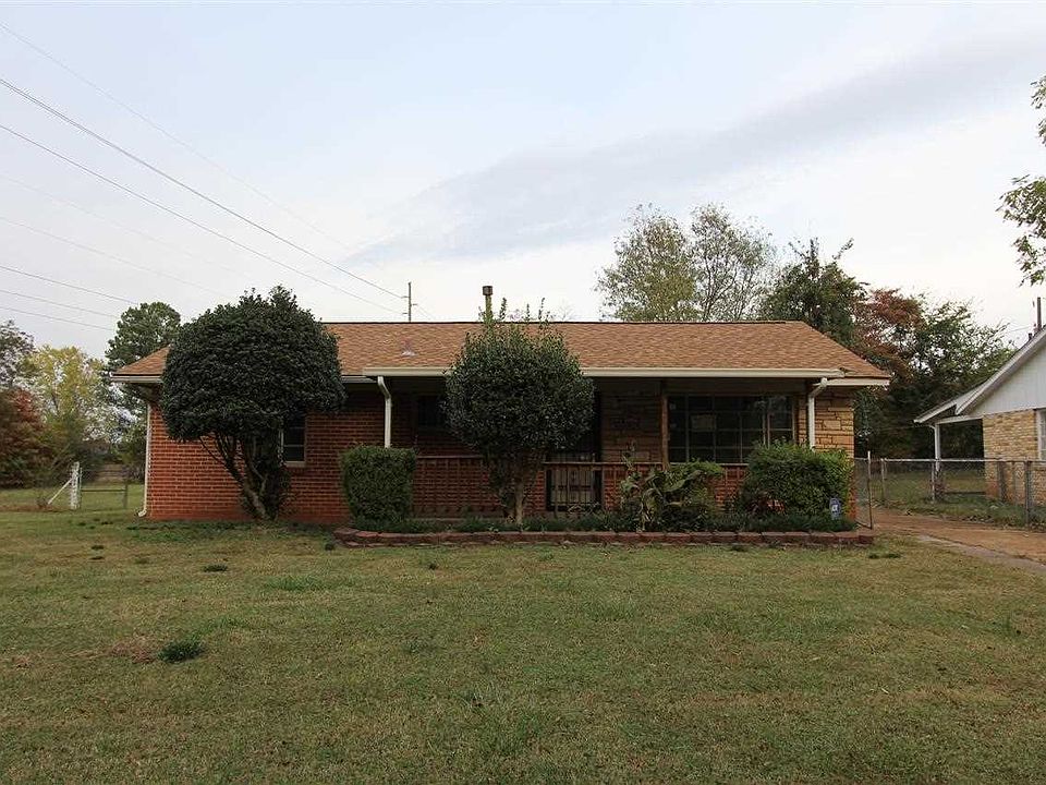 1st image of 2803 Holiday Dr SW