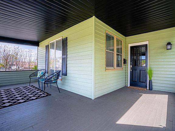 2nd image of 704 Lincolnway #A
