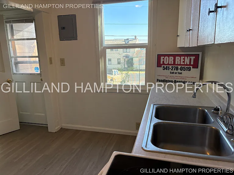 318 NW 15th St #318 — Photo 7