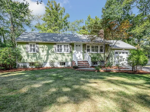 544 Pearl St, Reading, MA 01867