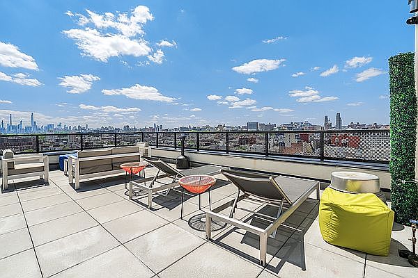 1st image of 56 W 125th St #305