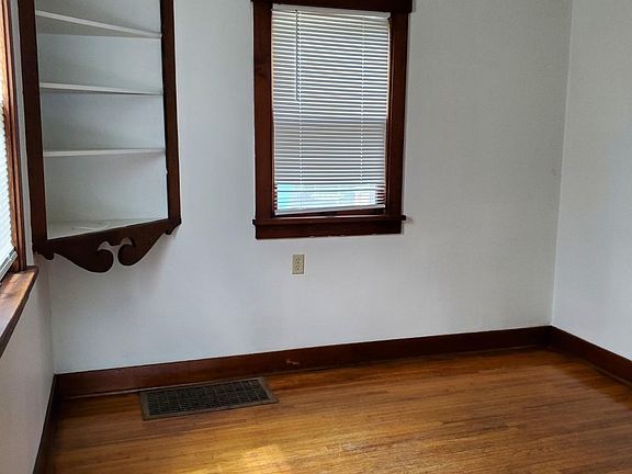 5th image of 14 W 16th Ave #2
