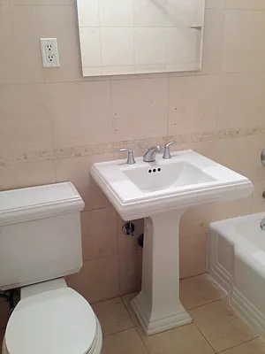 Rented by Stonehenge NYC LLC | media 12