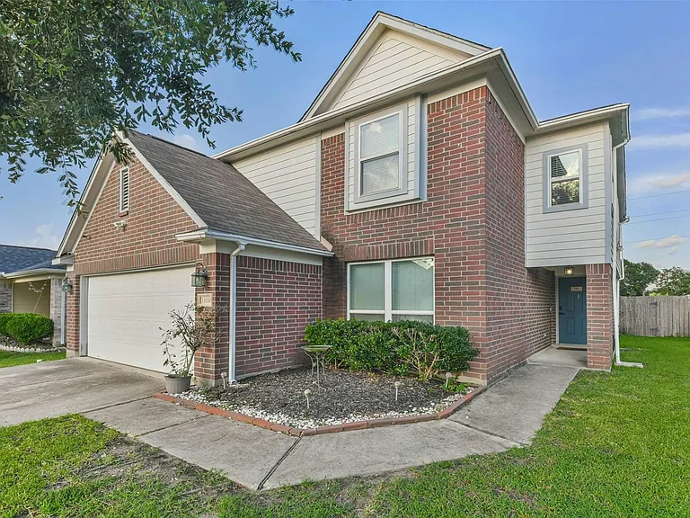 13510 Dahlia Green Way — Photo 3