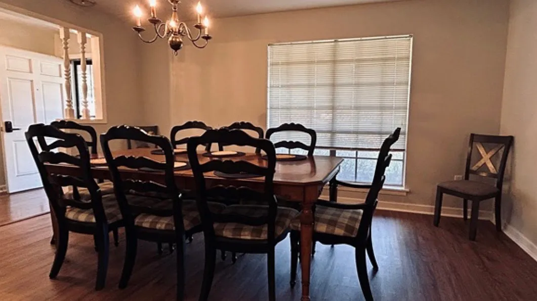 3 bed, 2137 sqft, $5,100 — Photo 3