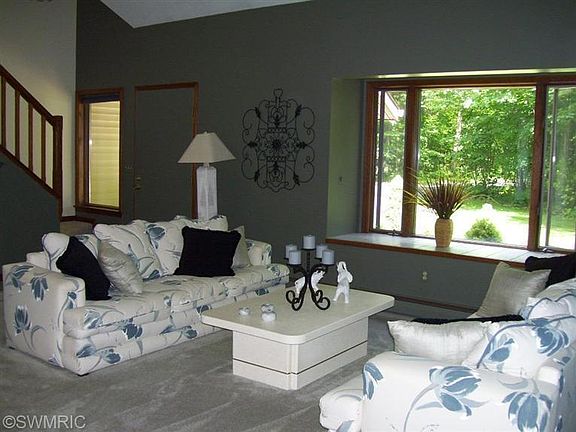 5th image of 13403 Woodland Ct