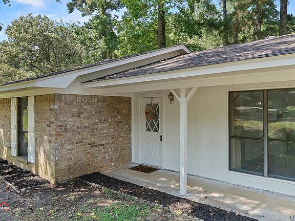 3rd image of 1123 Rolling Hills Dr